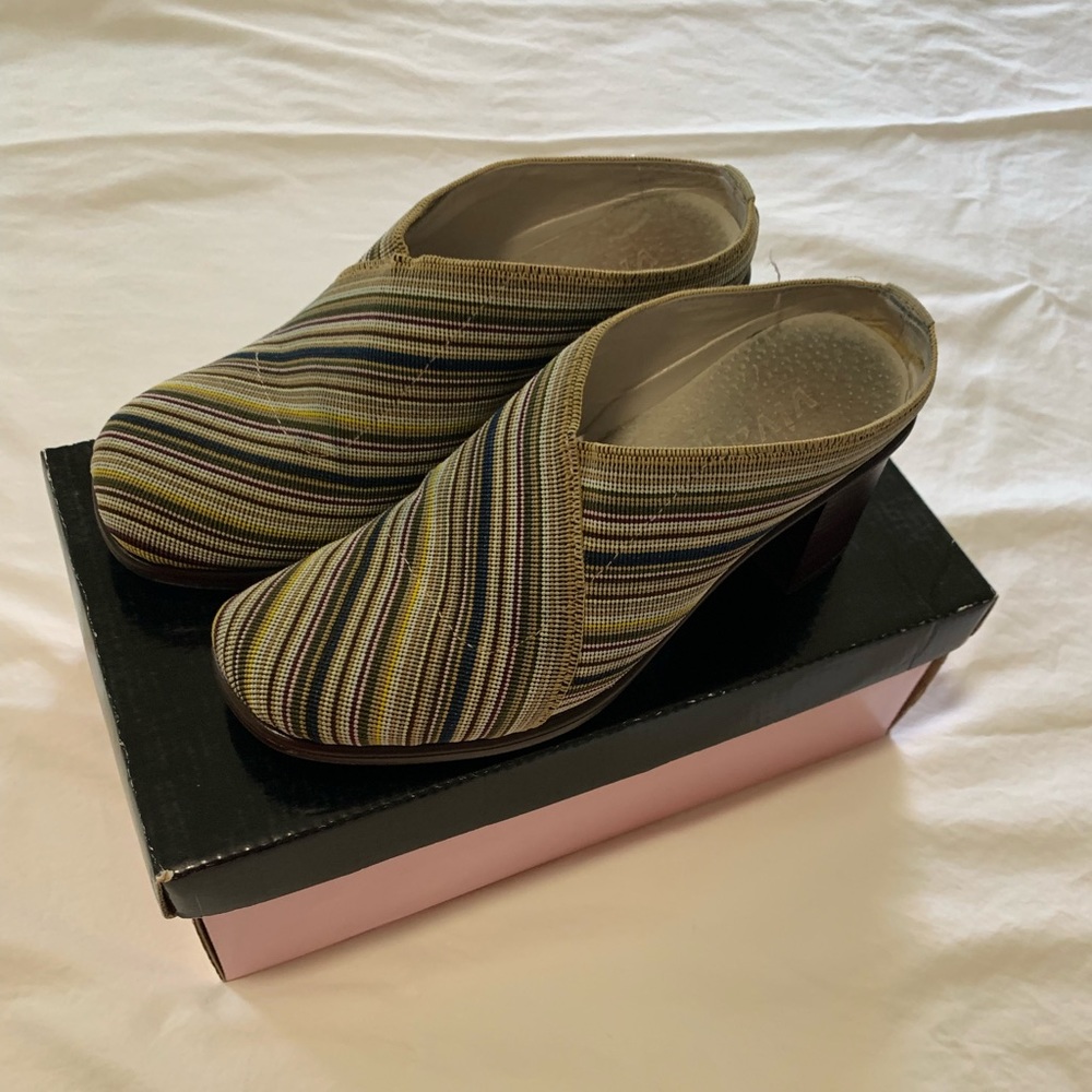 Vivanz slip on shoes.